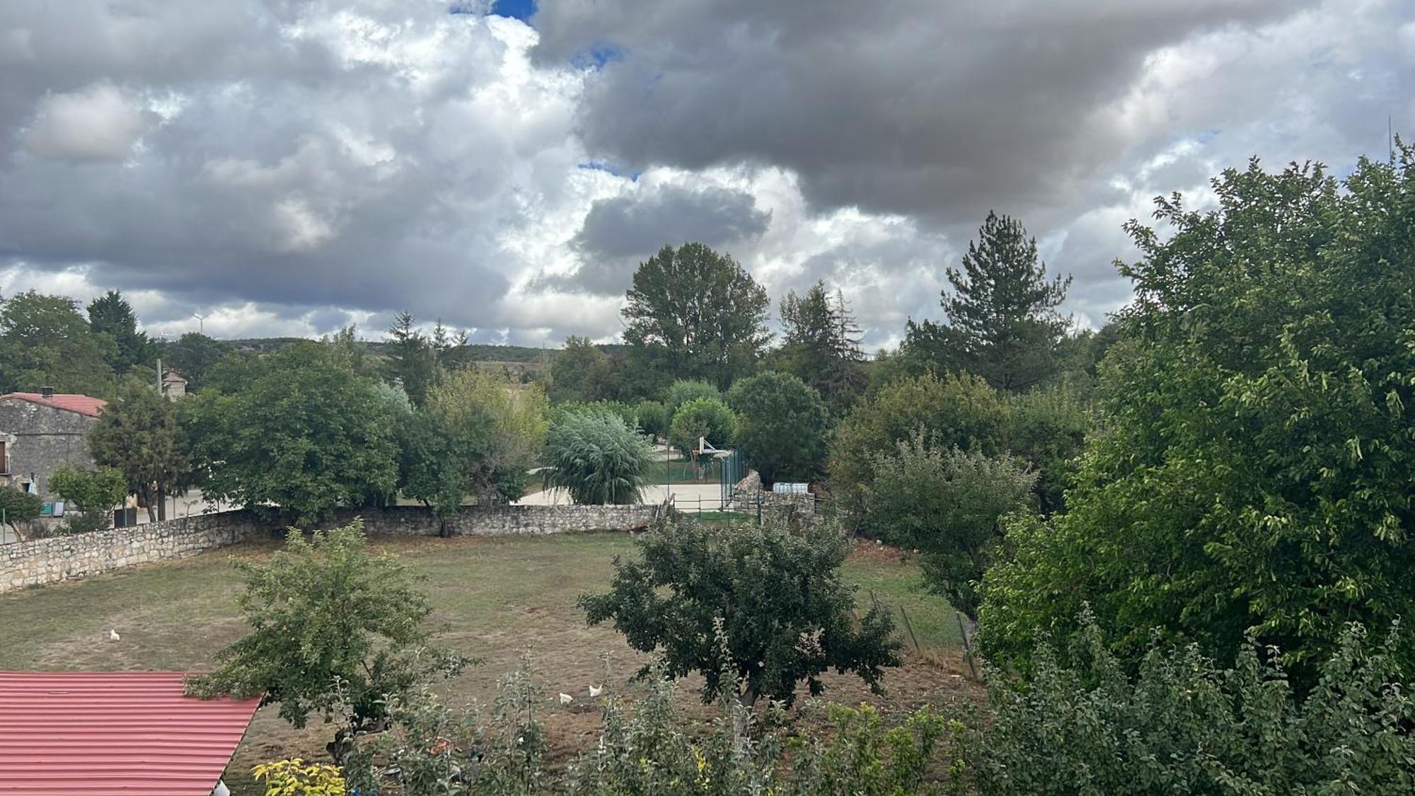 El Pecu Casa Rural Starfamiliar Bustillo Del Paramo エクステリア 写真
