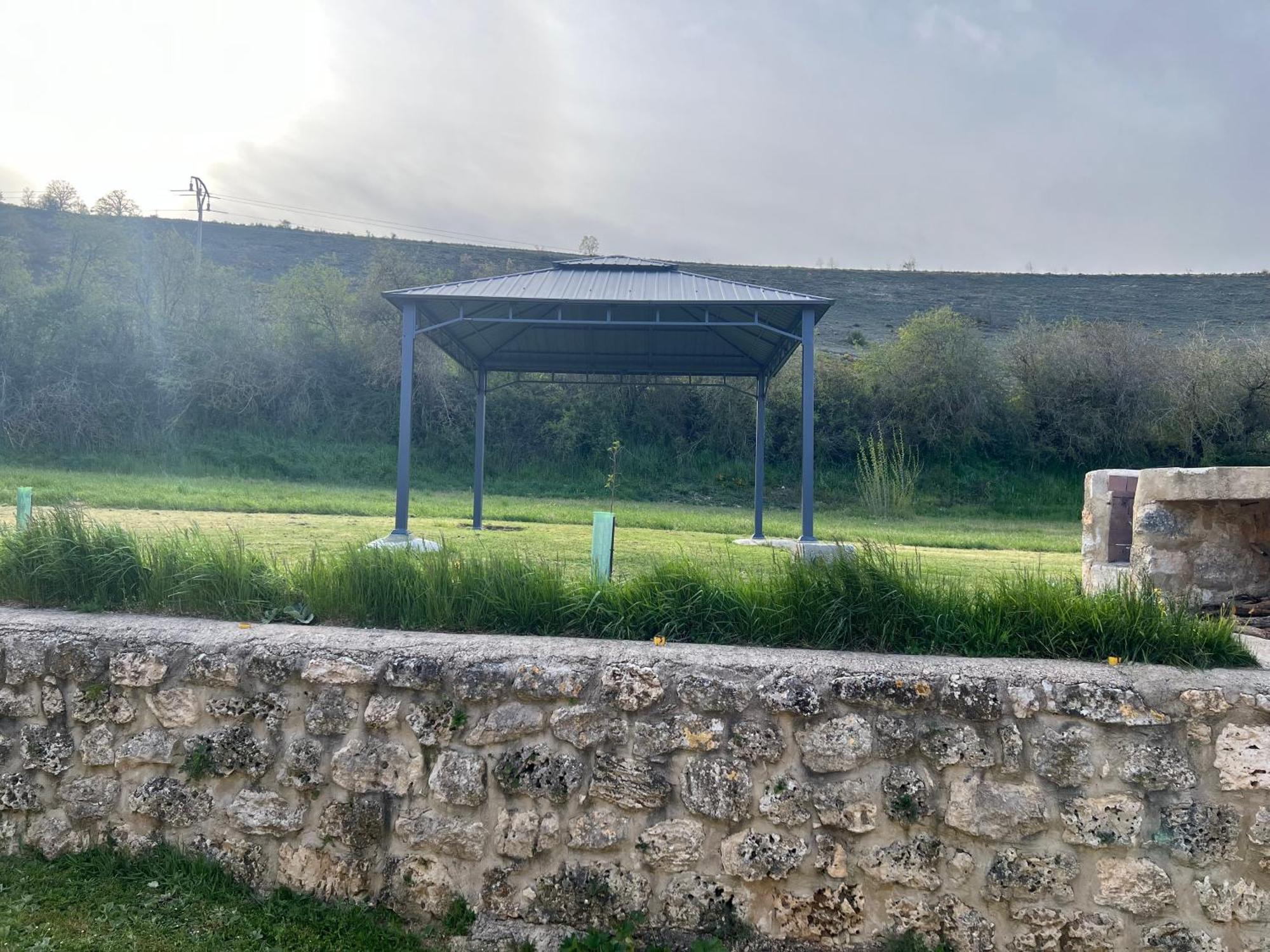 El Pecu Casa Rural Starfamiliar Bustillo Del Paramo エクステリア 写真